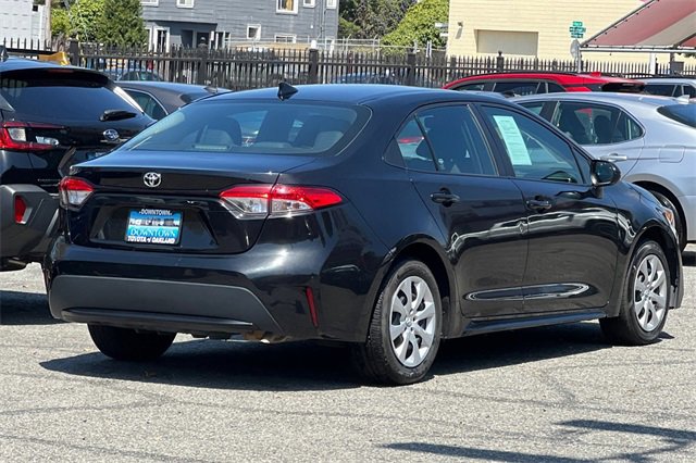 2022 Toyota Corolla LE photo 4