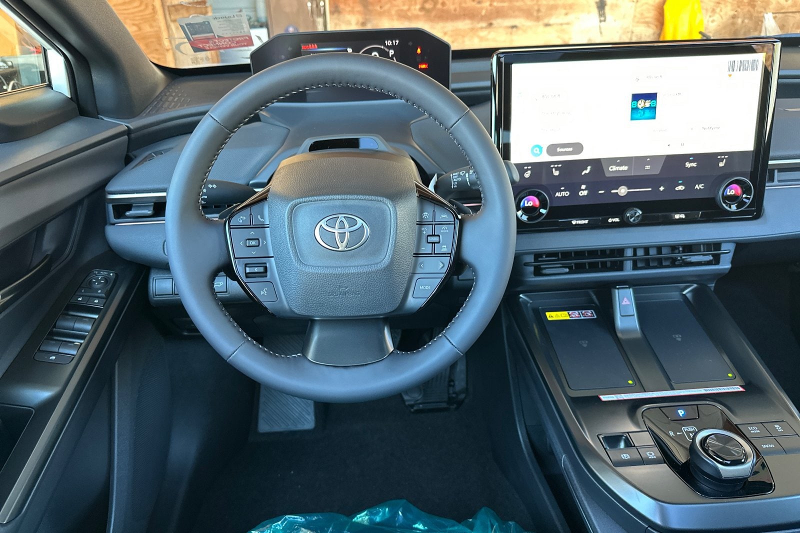 2026 Toyota bZ XLE - Photo 11