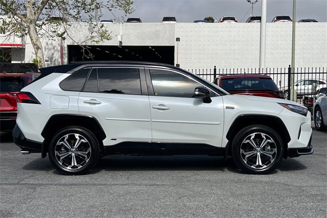 2022 Toyota RAV4 Prime XSE photo 3