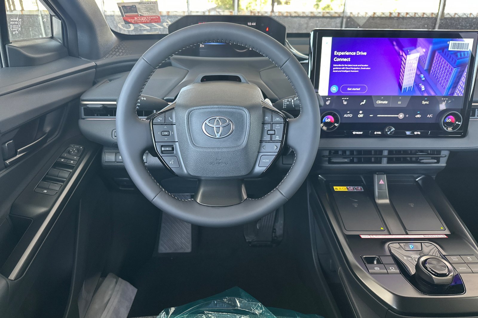 2026 Toyota bZ XLE - Photo 10