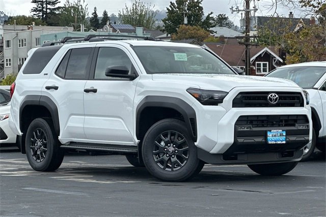 2025 Toyota 4Runner SR5 photo 2