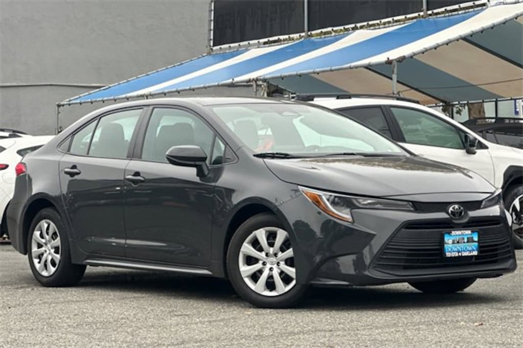 Used 2023 Toyota Corolla LE Sedan