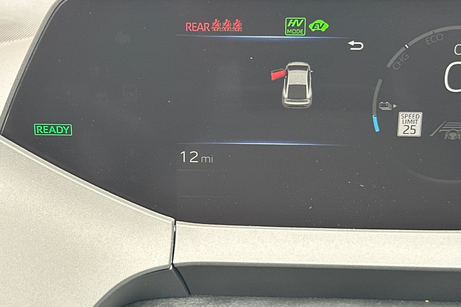 2027 Toyota Prius Plug-in Hybrid XSE - Photo 21