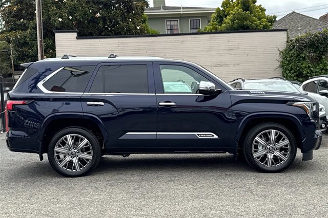 2025 Toyota Sequoia photo 4