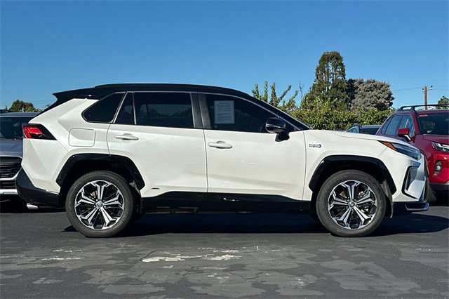 2023 Toyota RAV4 Prime XSE photo 3