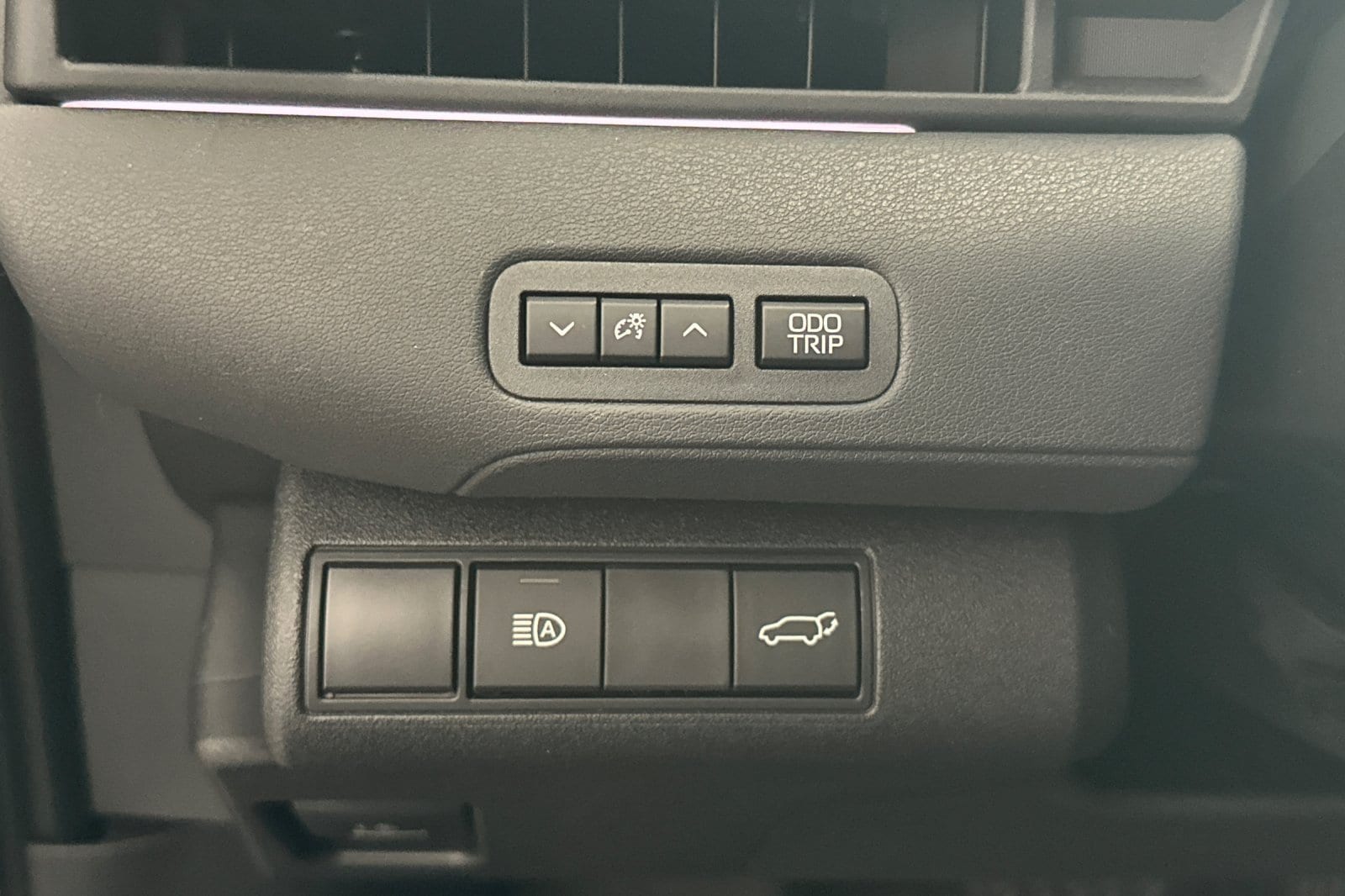 2026 Toyota C-HR SE - Photo 24