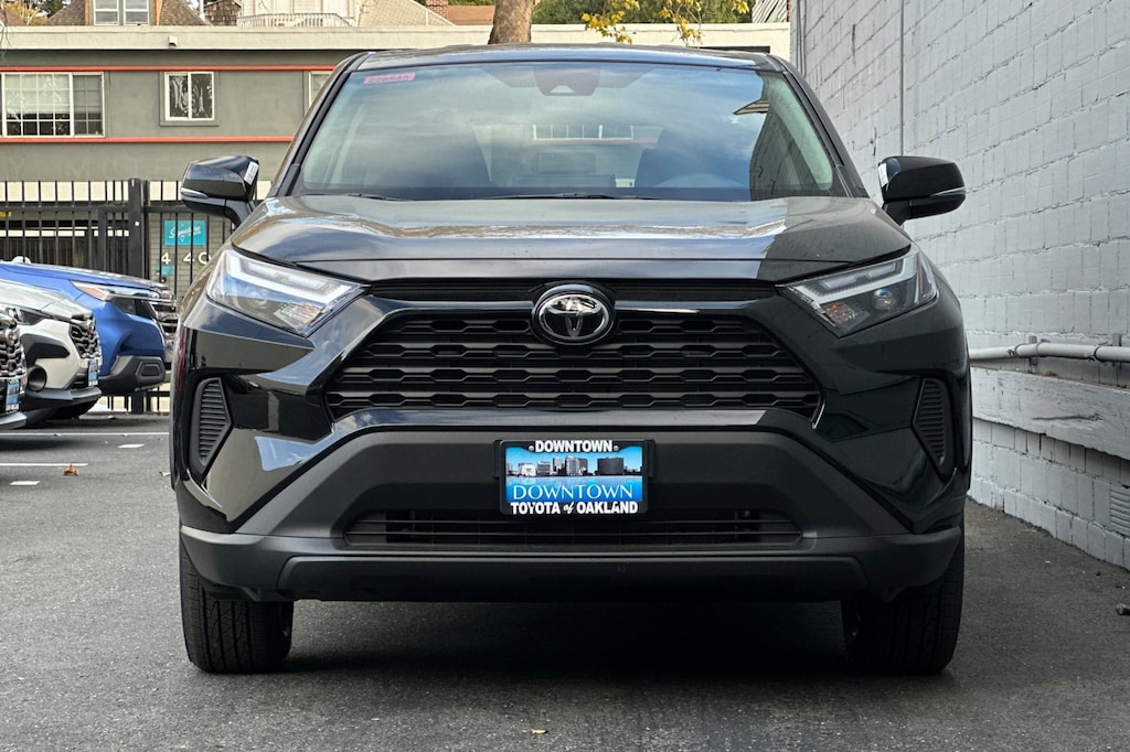 New 2025 Toyota RAV4 LE LE FWD SUV