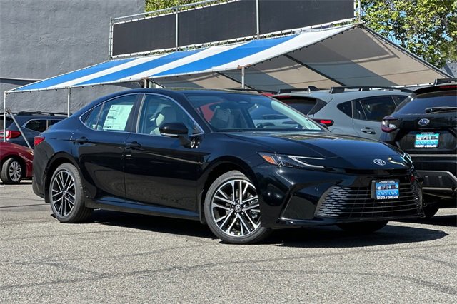 2025 Toyota Camry XLE photo 2