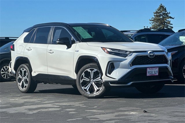 2023 Toyota RAV4 Prime XSE photo 2
