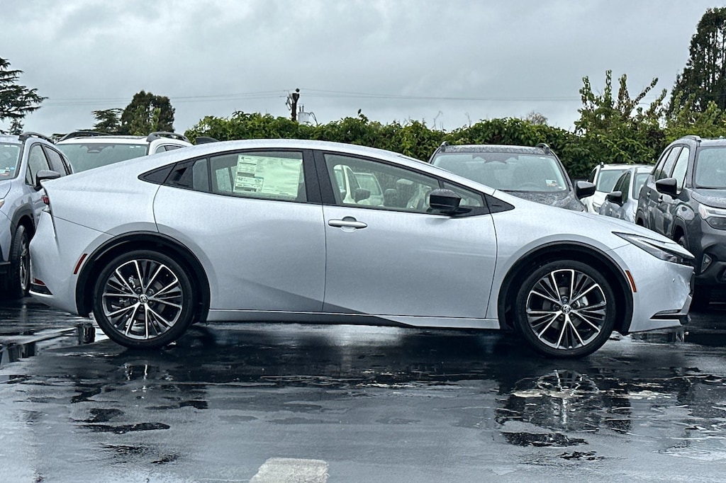 New 2026 Toyota Prius XLE XLE