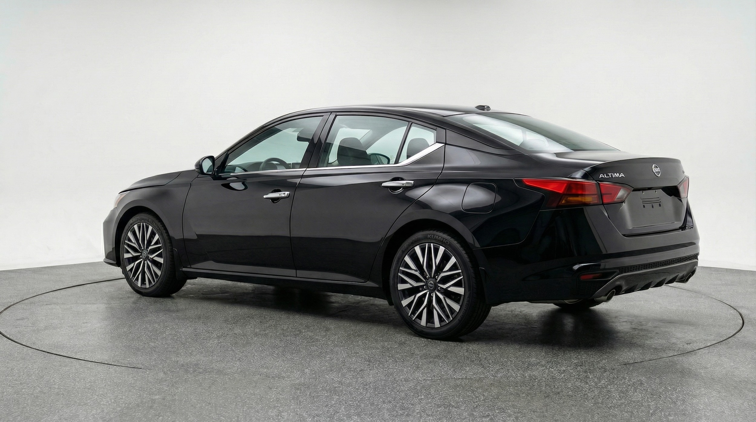 Thumbnail: 2025 Nissan Altima - 5