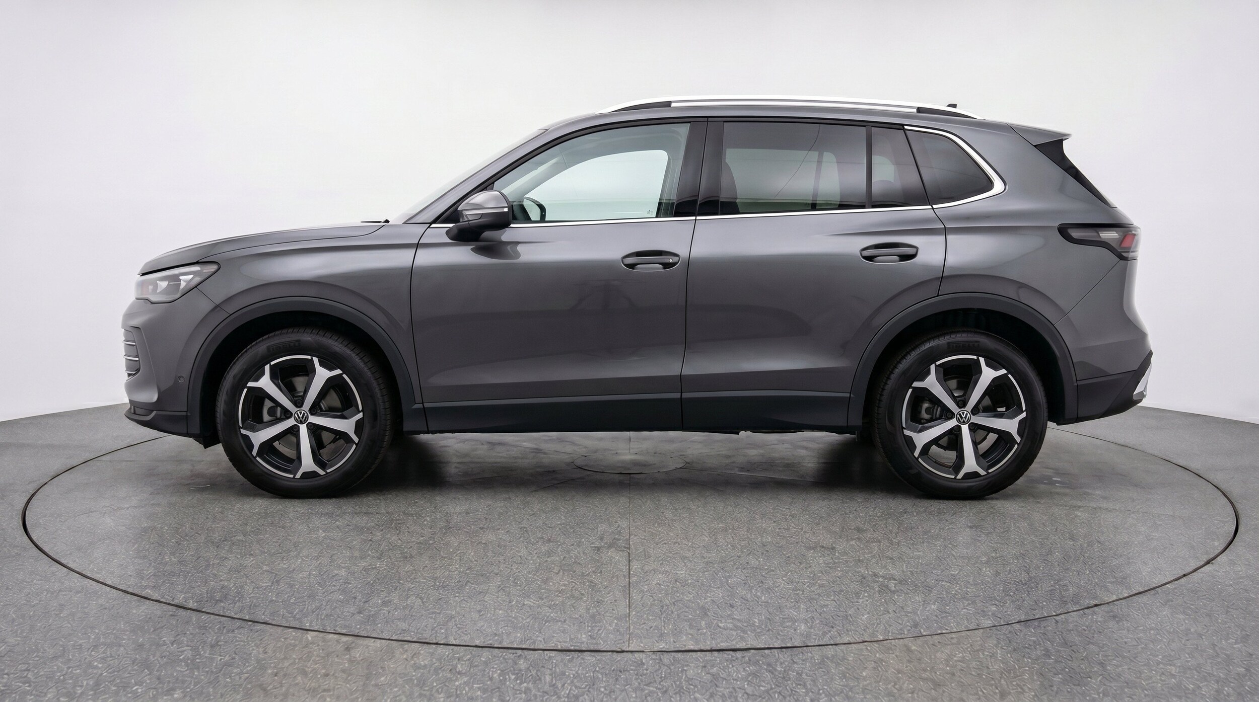 Thumbnail: 2026 Volkswagen Tiguan - 5