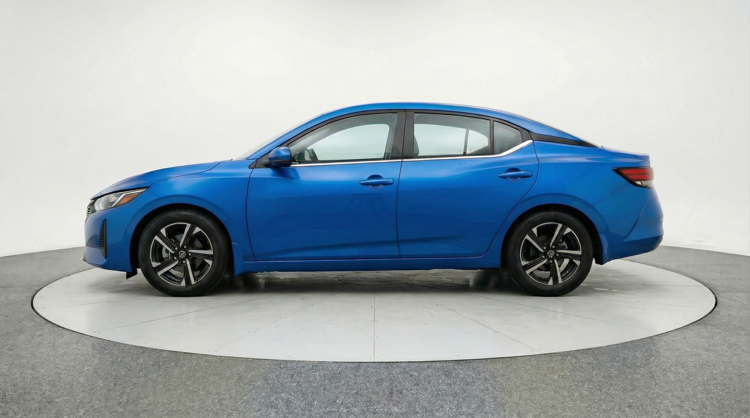 Thumbnail: 2025 Nissan Sentra - 4