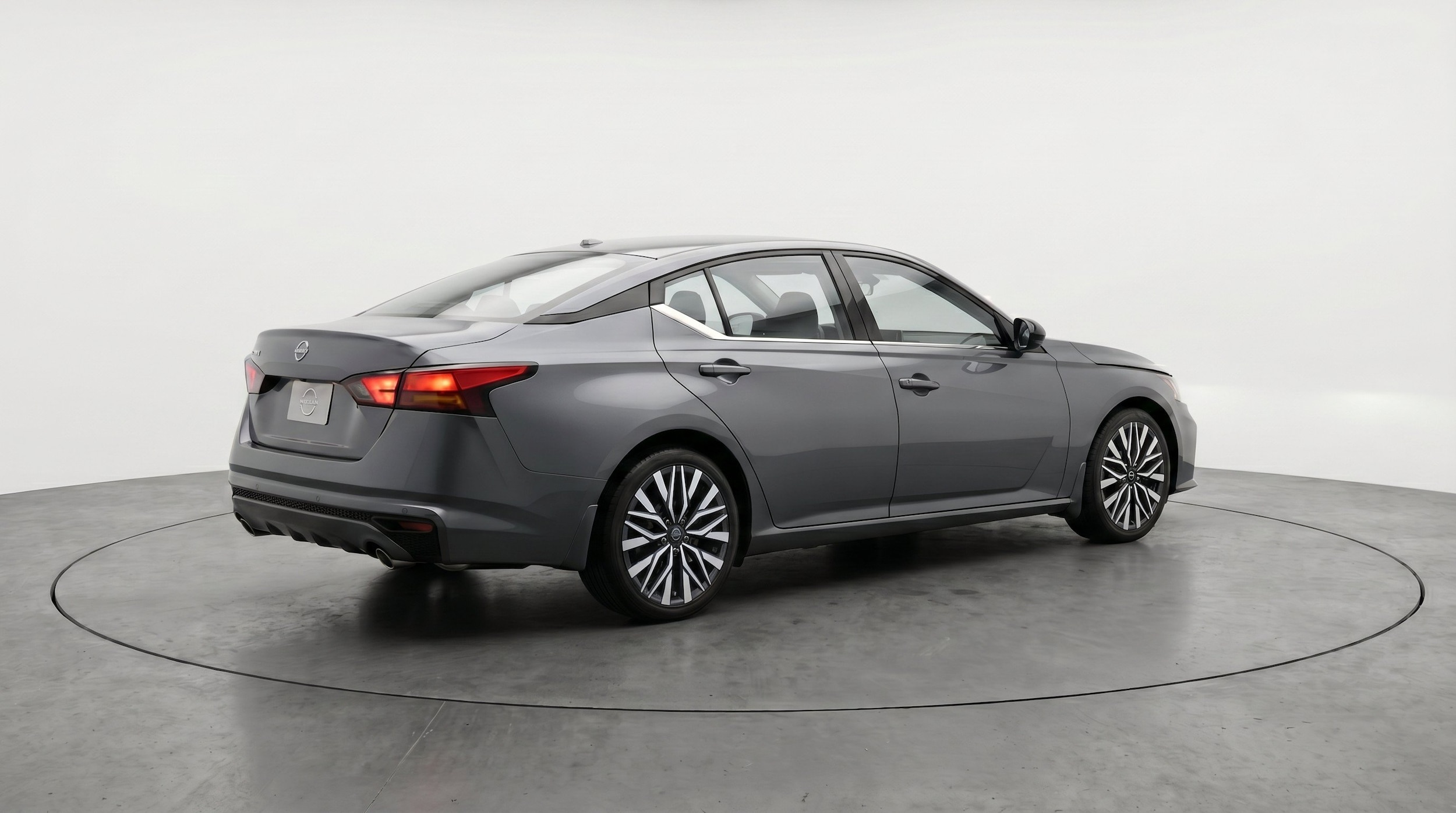 Thumbnail: 2025 Nissan Altima - 9