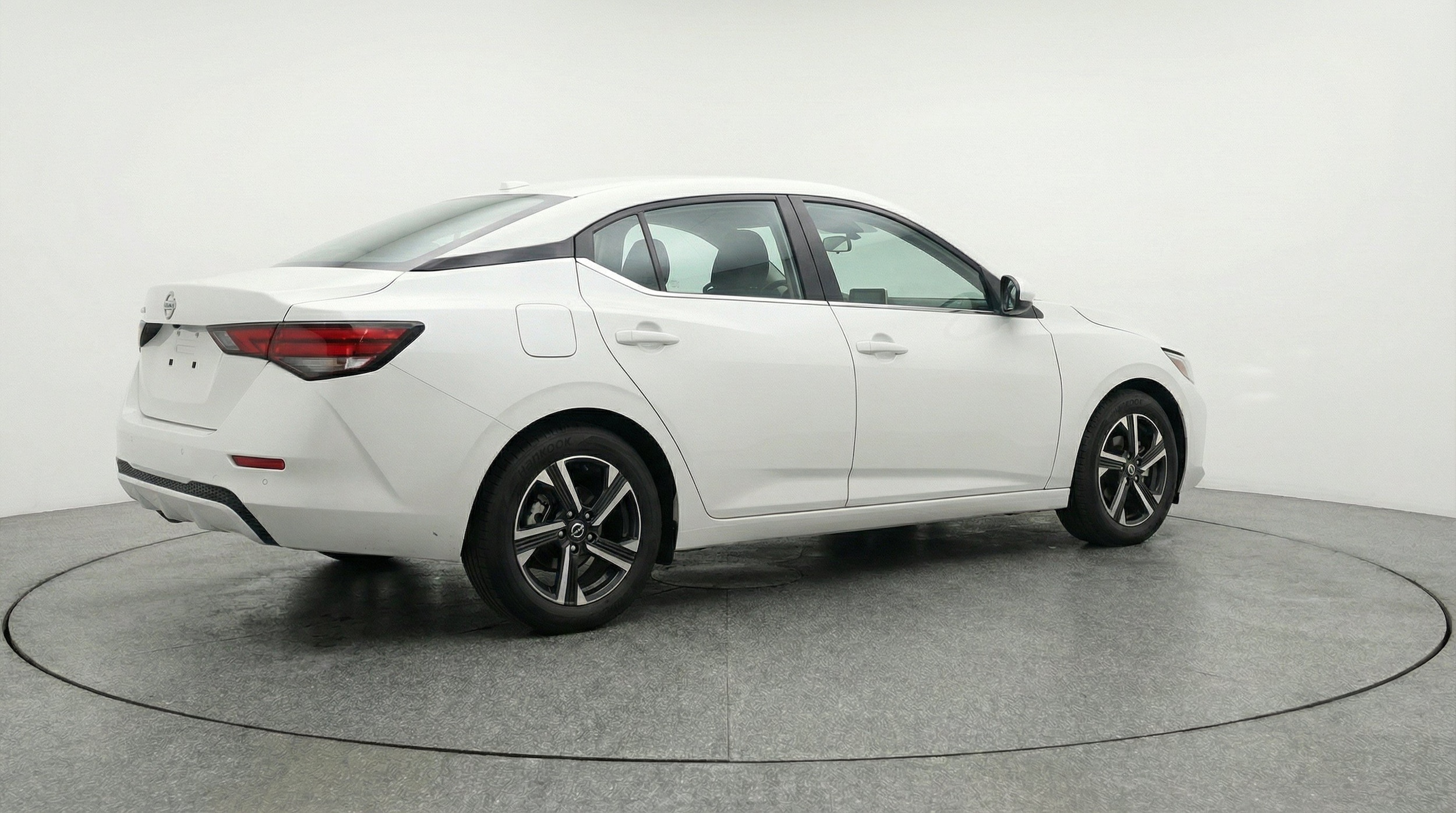 Thumbnail: 2025 Nissan Sentra - 9