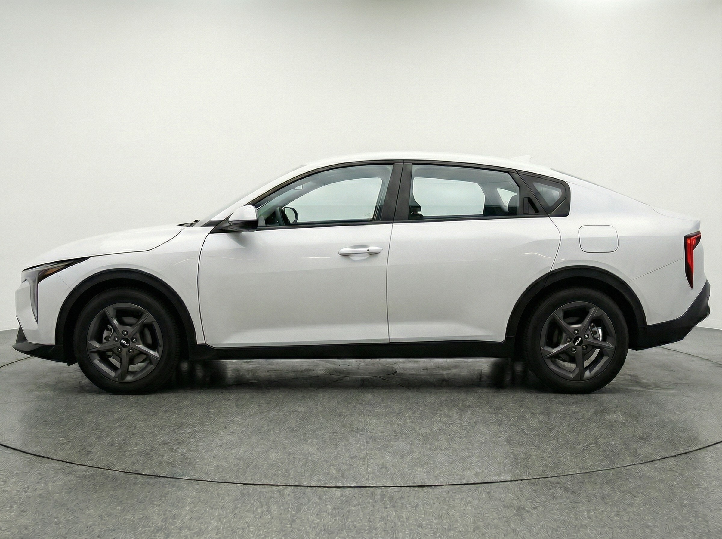 Thumbnail: 2025 Kia K4 - 4