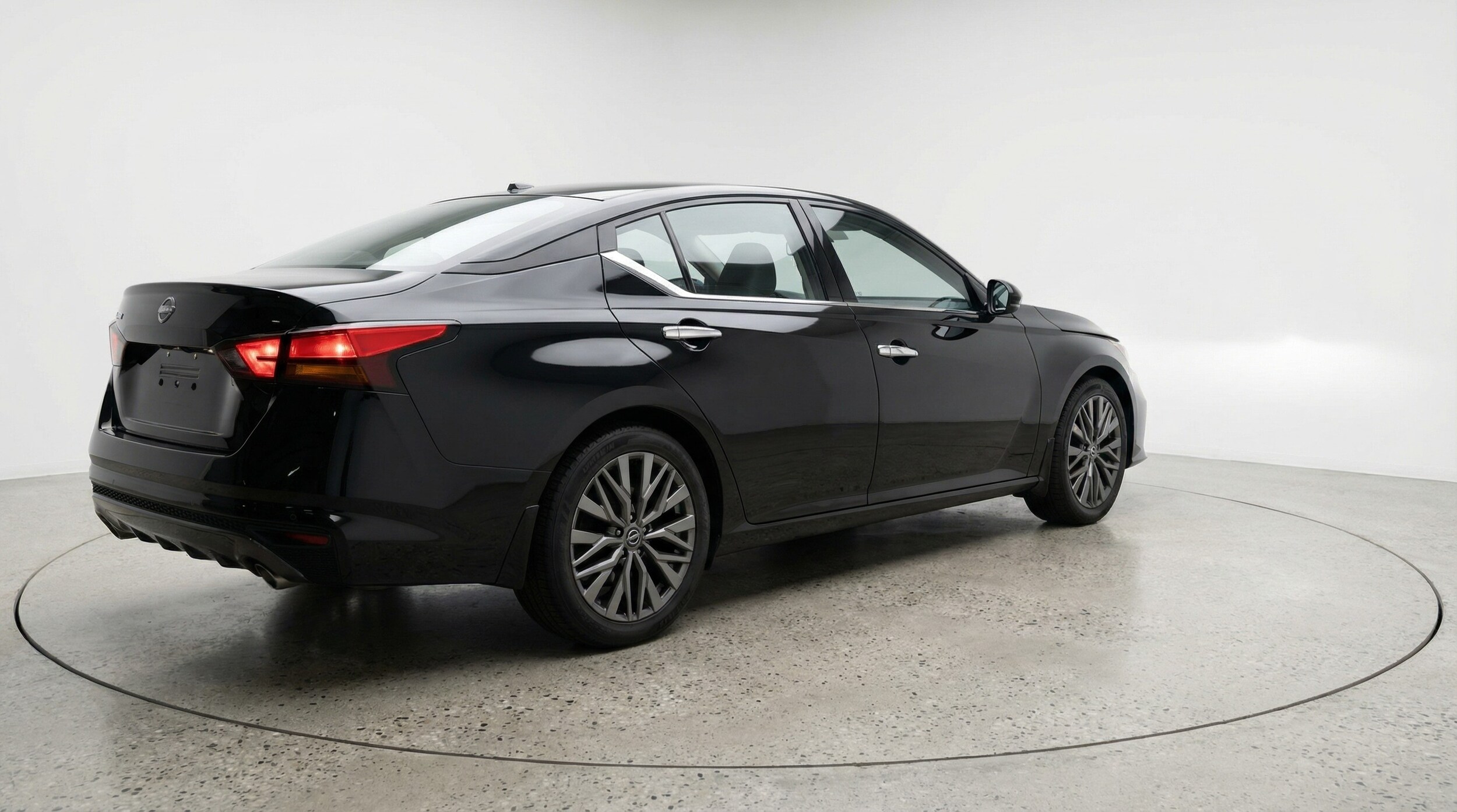 Thumbnail: 2025 Nissan Altima - 7