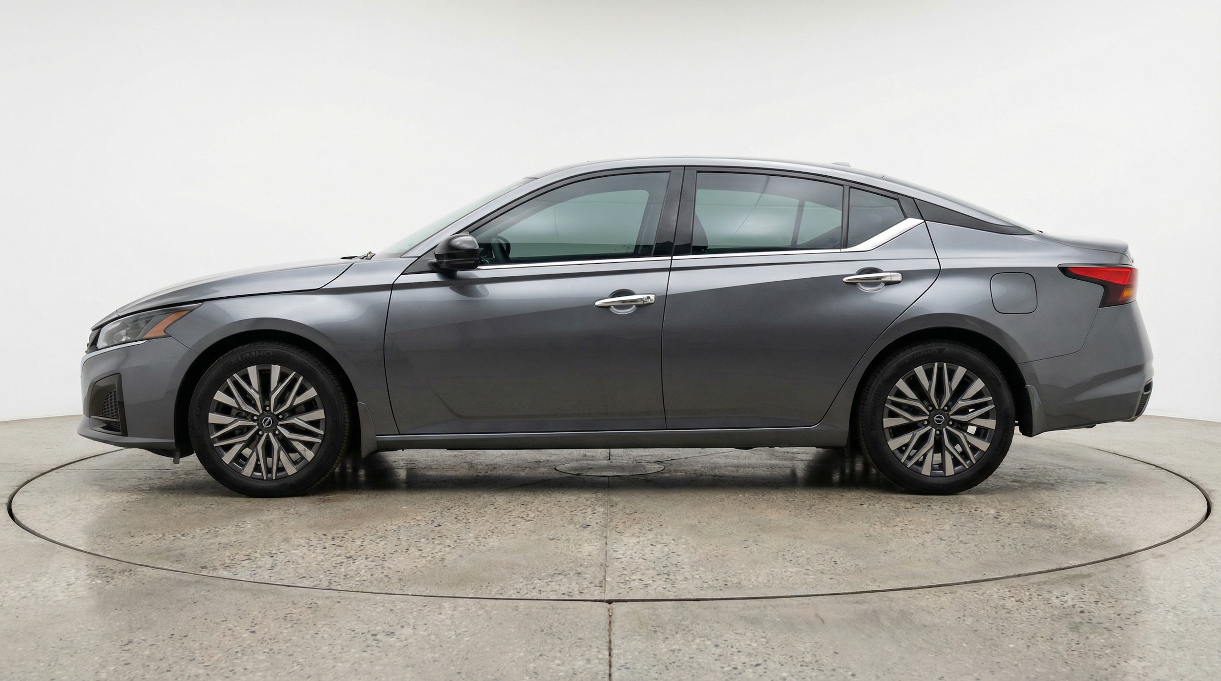 Thumbnail: 2025 Nissan Altima - 4