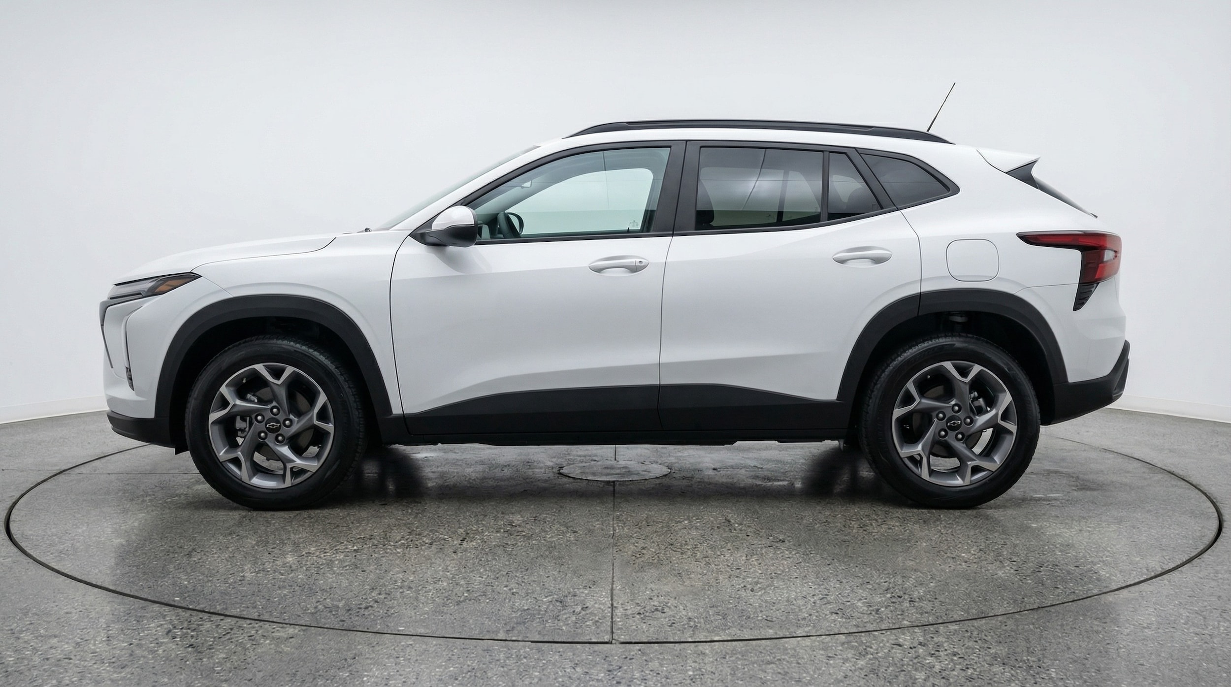 Thumbnail: 2025 Chevrolet Trax - 4