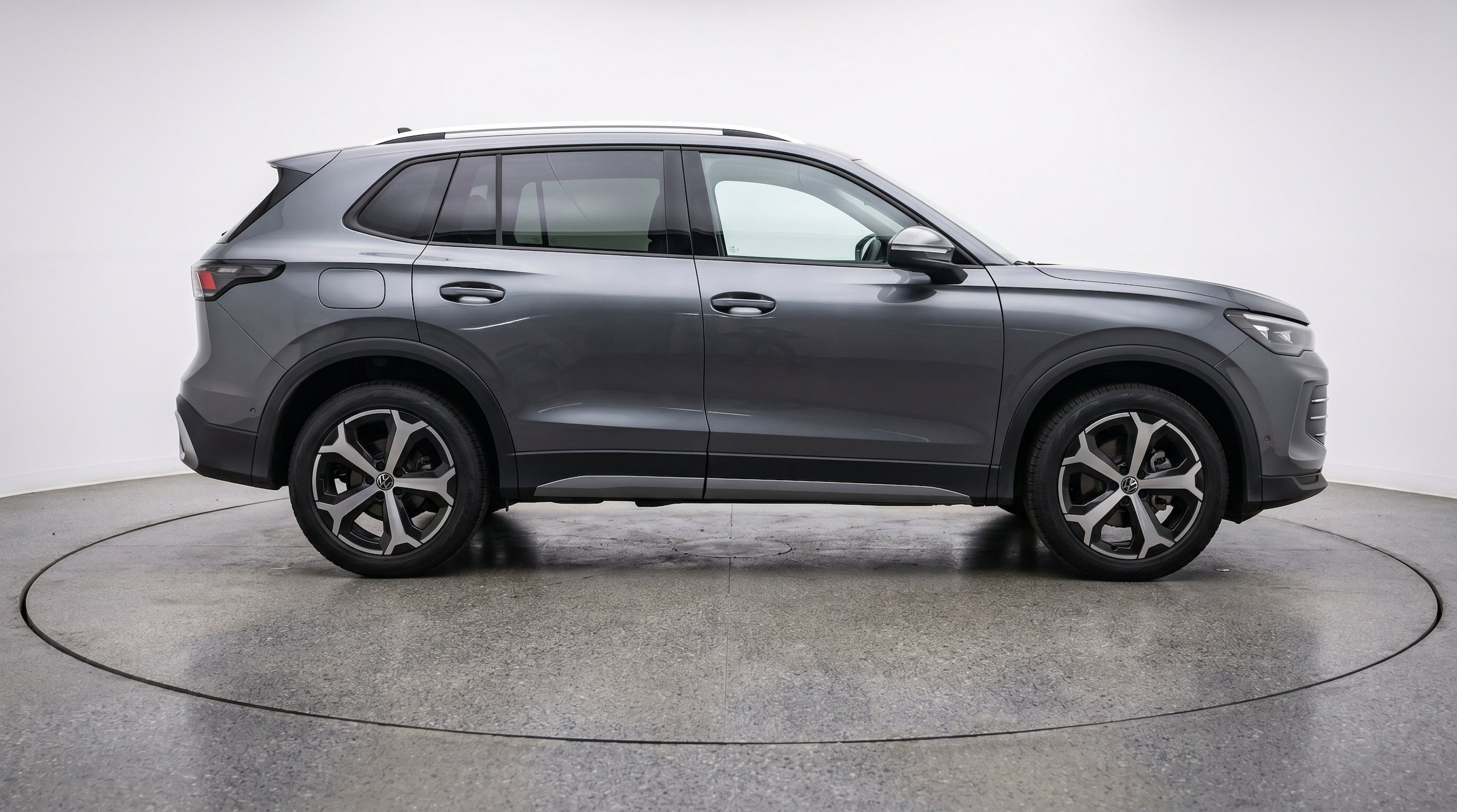 Thumbnail: 2026 Volkswagen Tiguan - 11