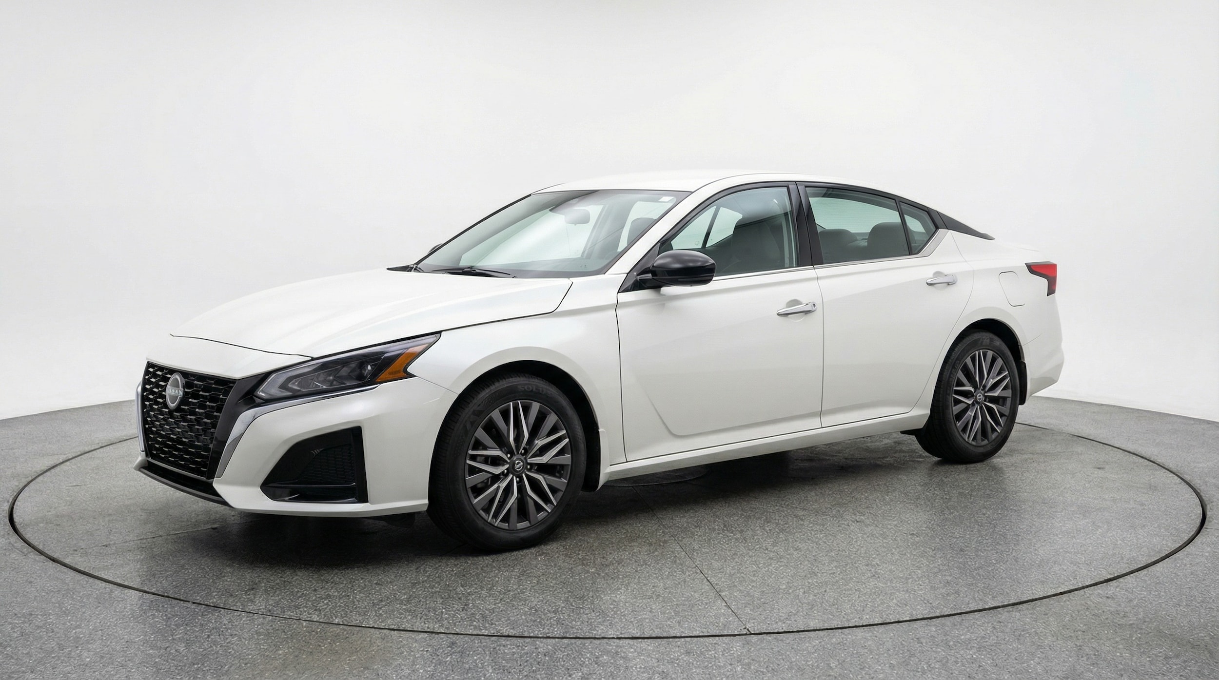 Thumbnail: 2025 Nissan Altima - 3