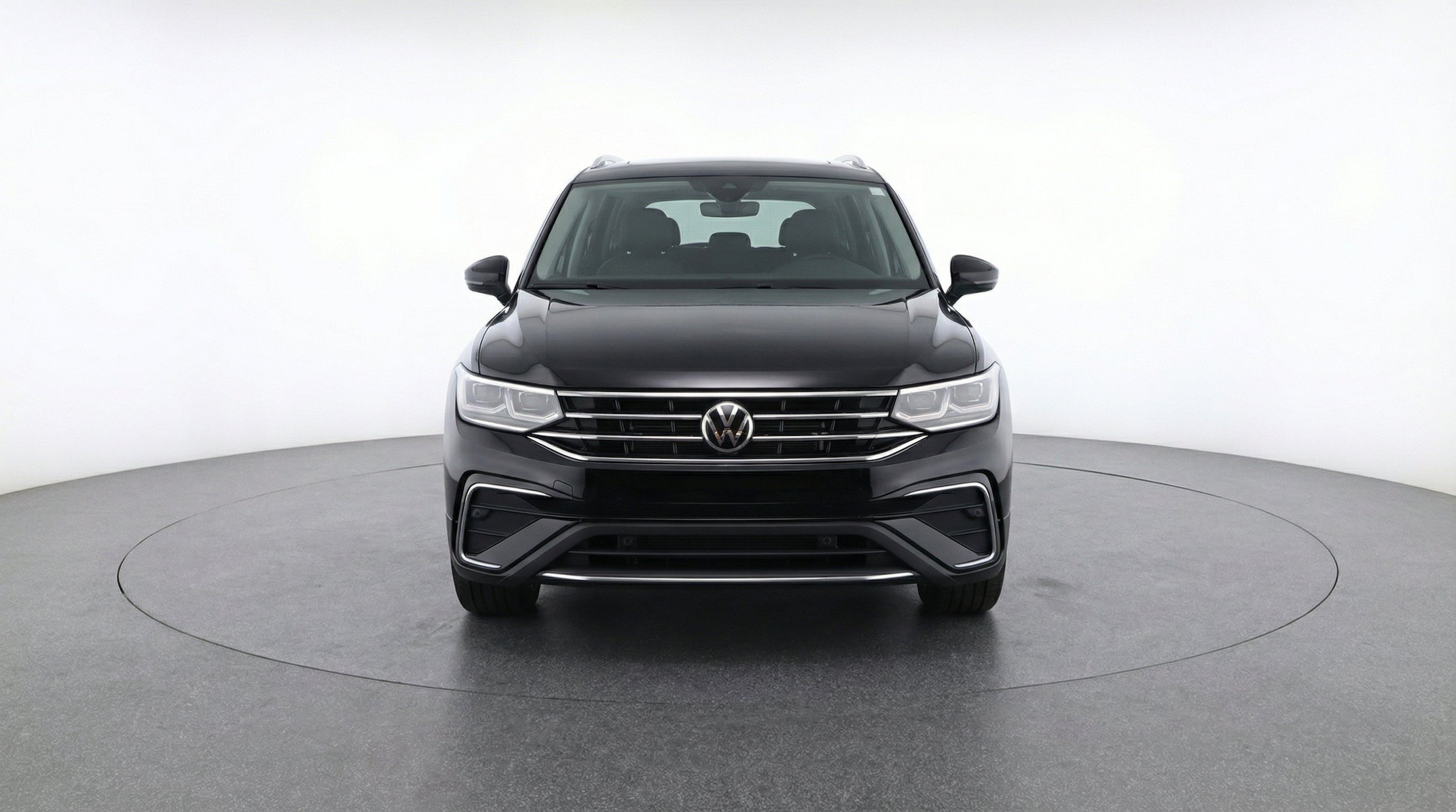 Thumbnail: 2026 Volkswagen Tiguan - 2