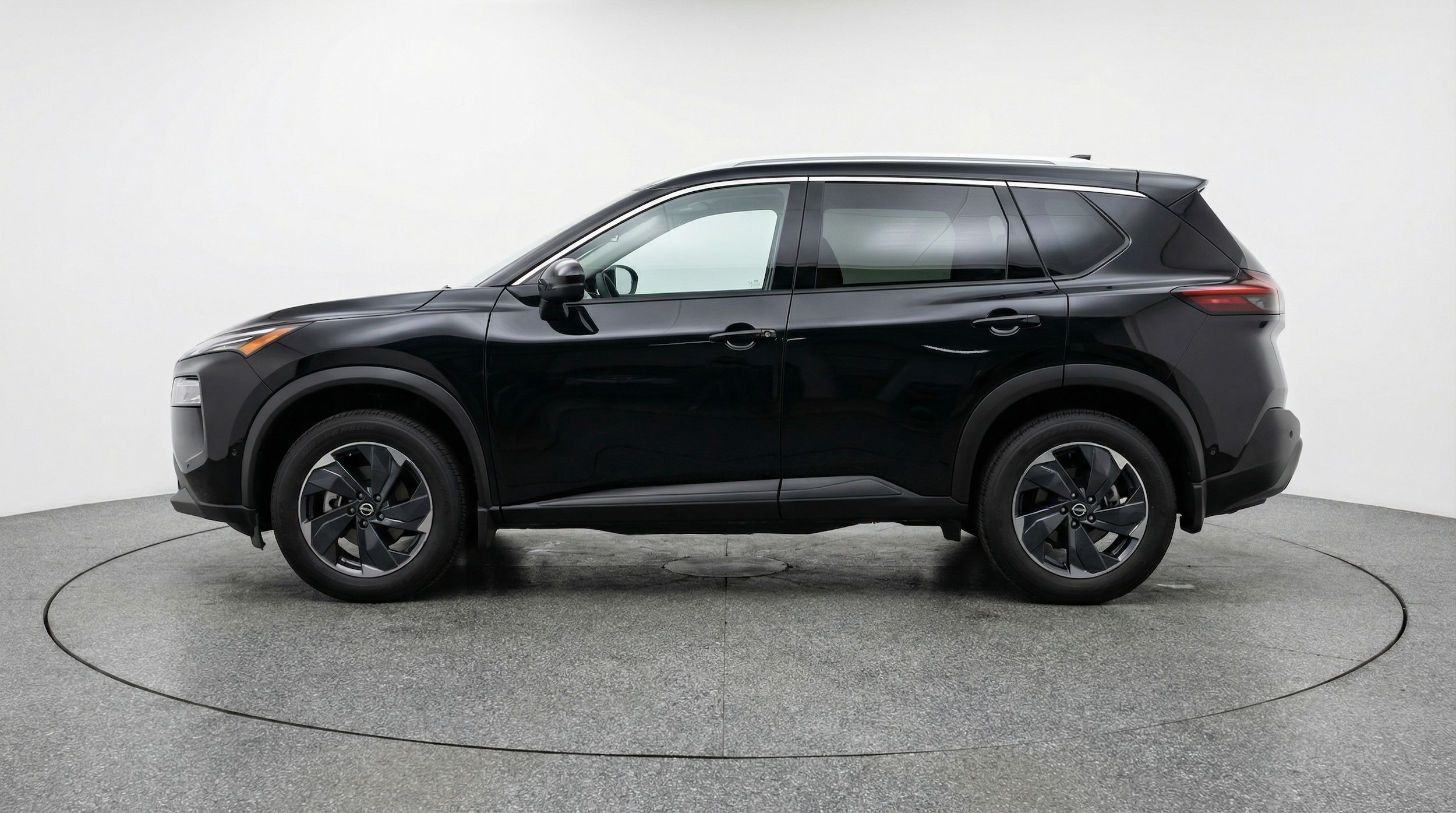 Thumbnail: 2025 Nissan Rogue - 4