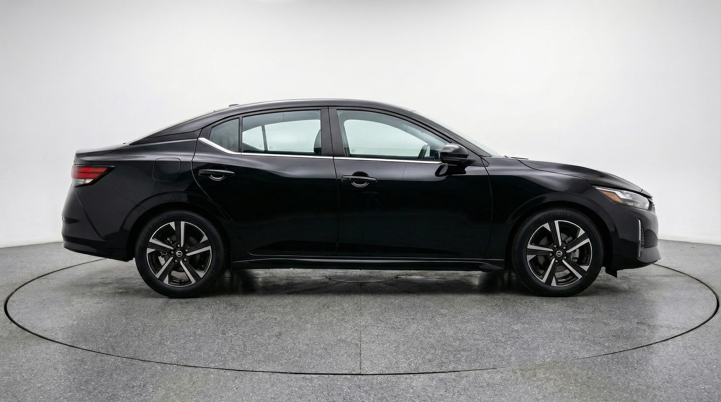Thumbnail: 2025 Nissan Sentra - 8