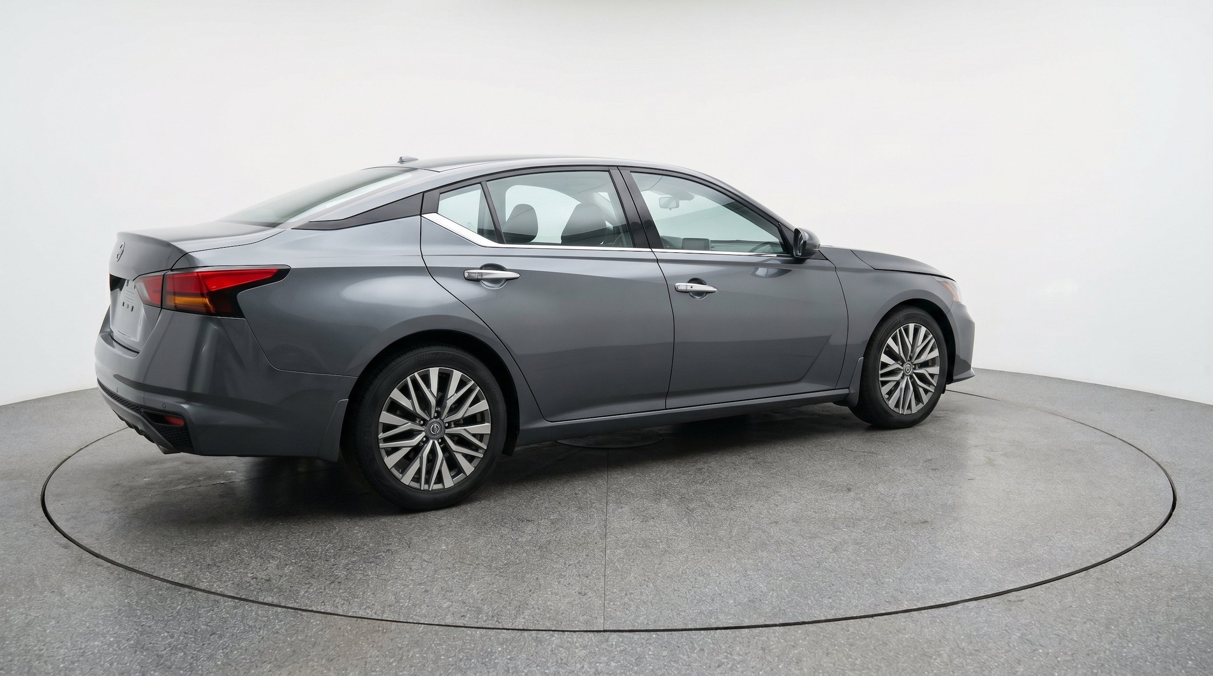 Thumbnail: 2025 Nissan Altima - 9
