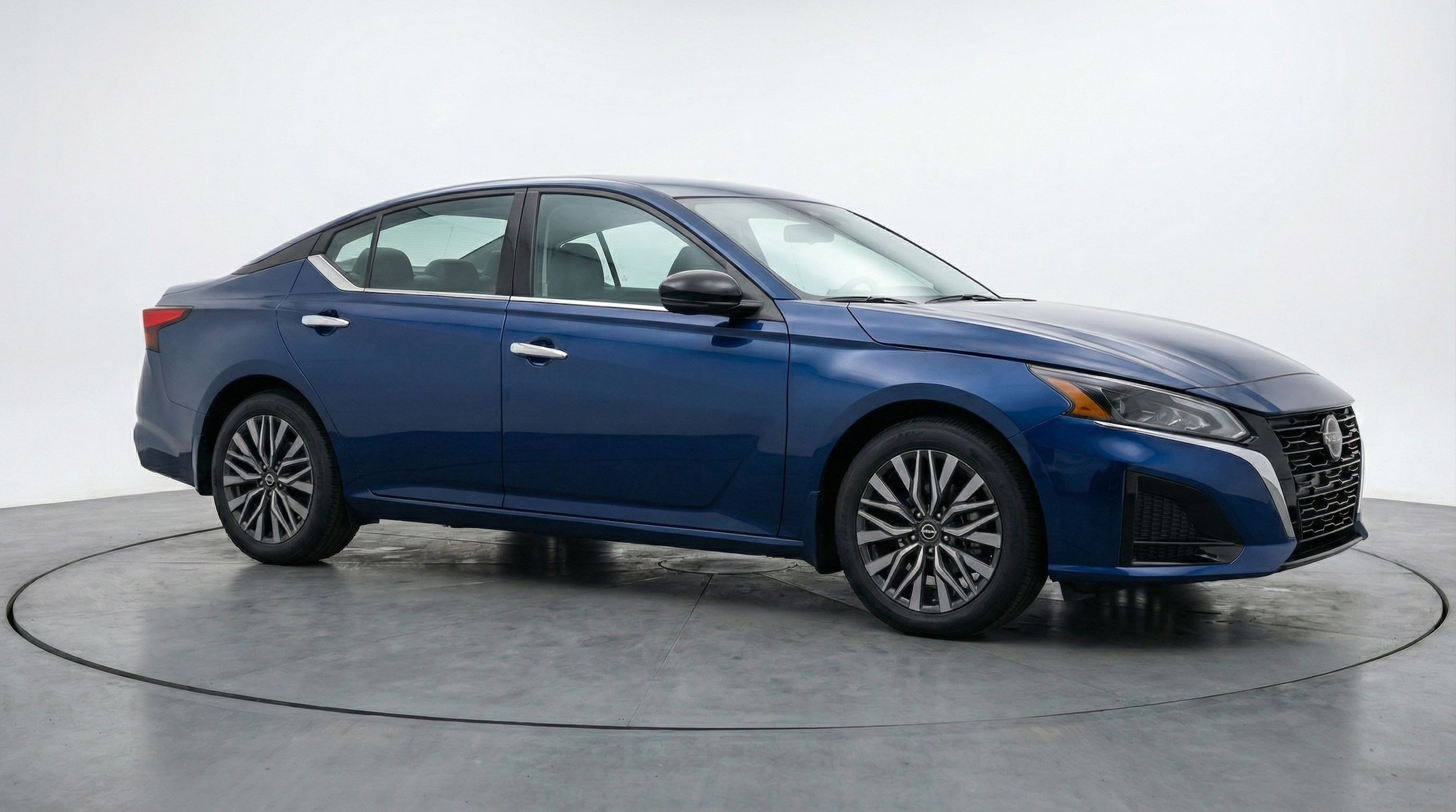 Thumbnail: 2025 Nissan Altima - 1