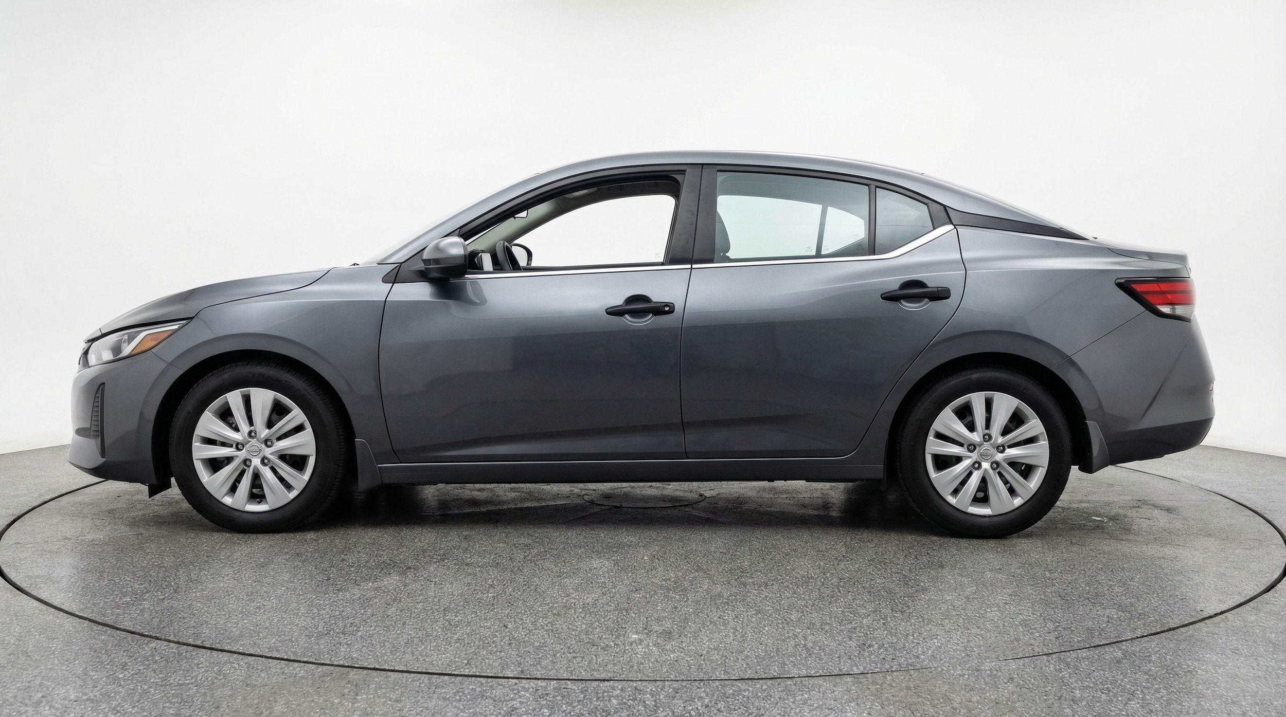 Thumbnail: 2025 Nissan Sentra - 4