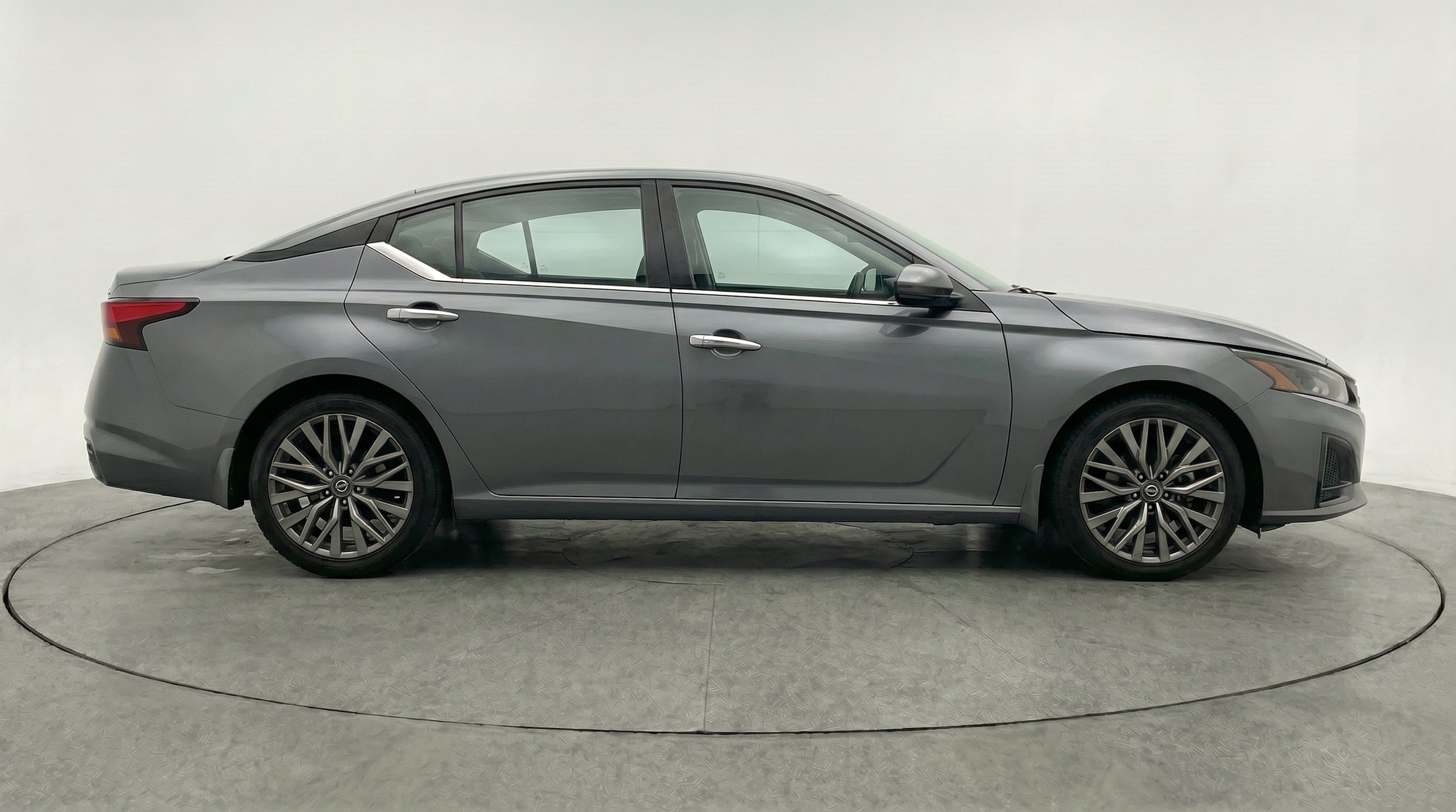 Thumbnail: 2025 Nissan Altima - 10
