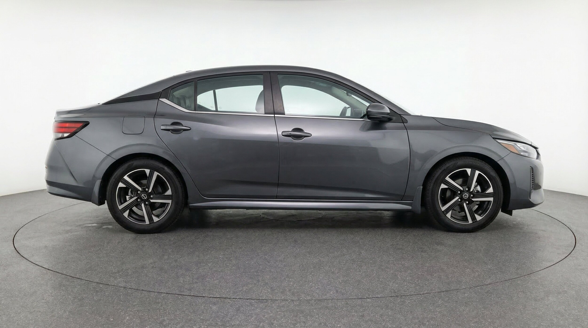 Thumbnail: 2025 Nissan Sentra - 10