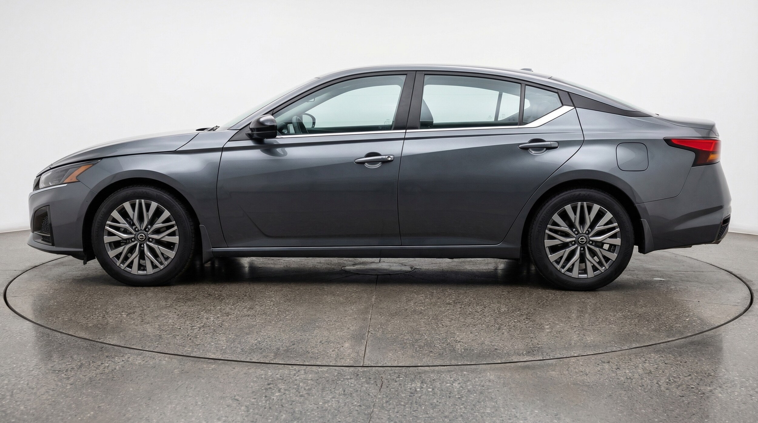 Thumbnail: 2025 Nissan Altima - 4