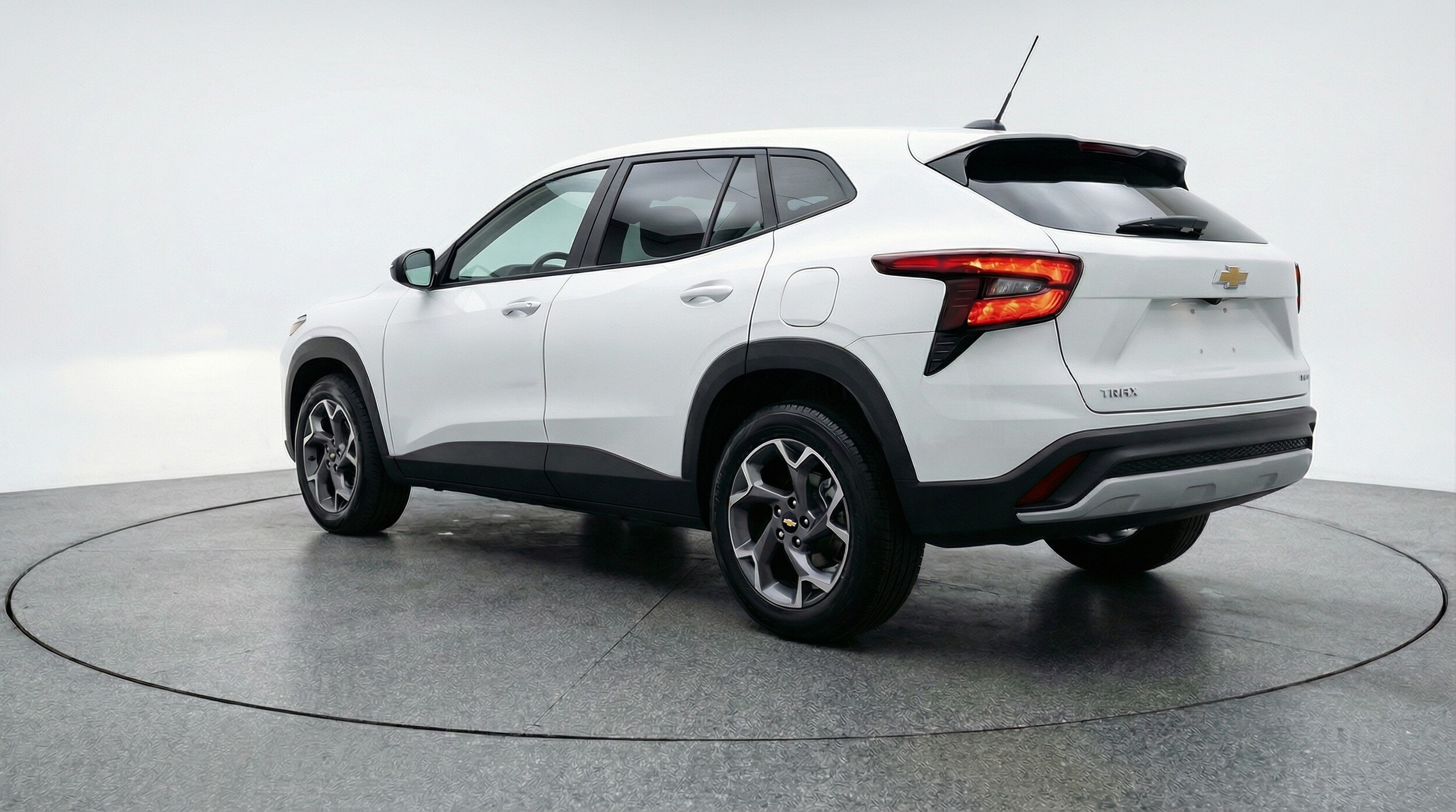 Thumbnail: 2025 Chevrolet Trax - 5