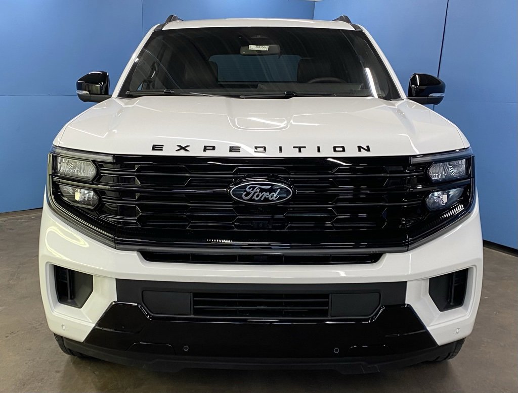 2025 Ford Expedition Platinum photo 4