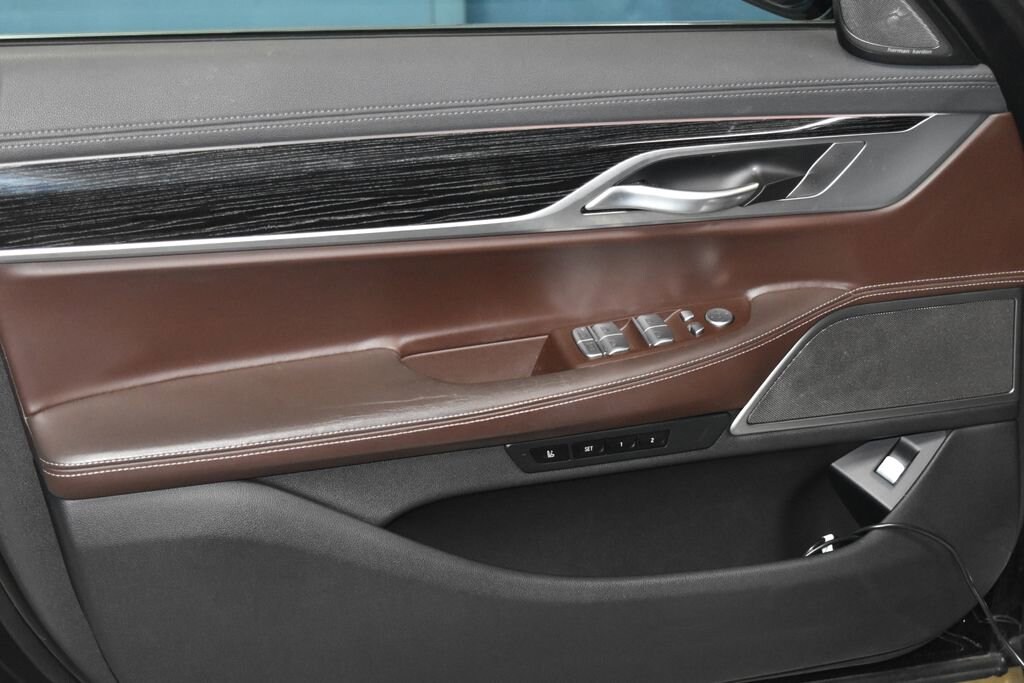 Used 2022 BMW 740i xDrive Sedan