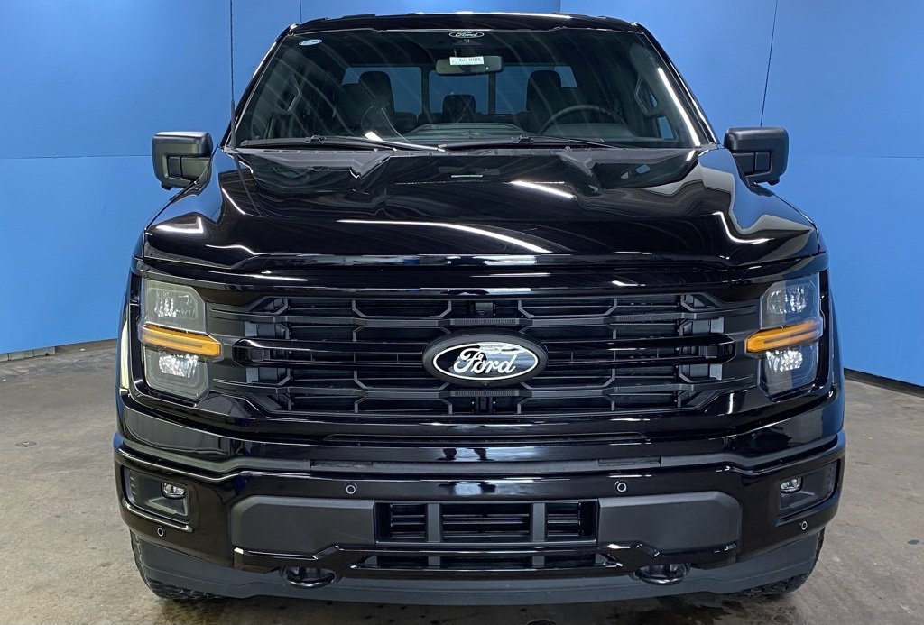 2025 Ford F-150 XLT photo 3