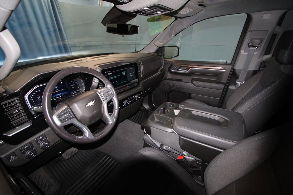 Used 2022 Chevrolet Silverado 1500 LT Truck Crew Cab