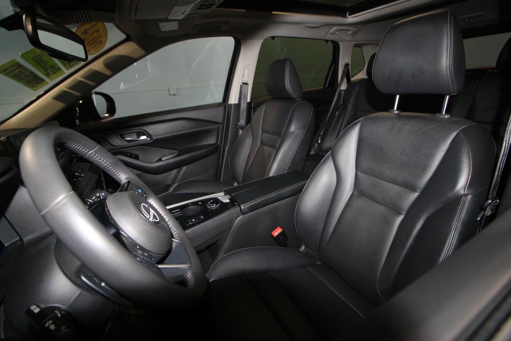 Used 2024 Nissan Rogue SL SUV