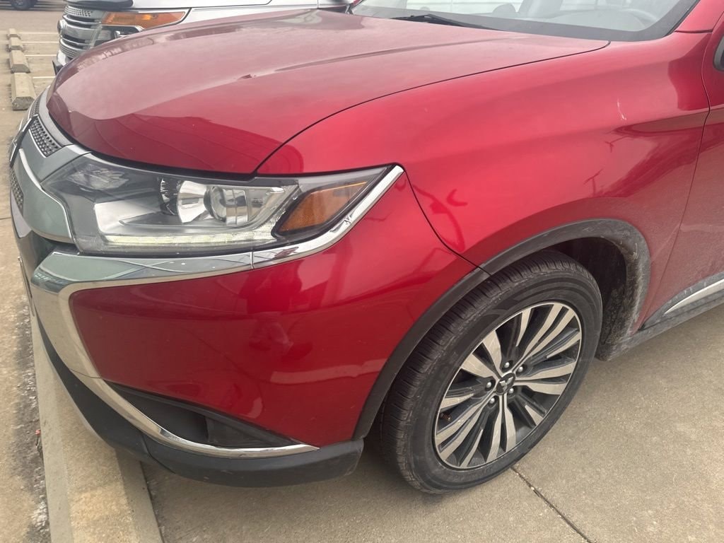 Used 2020 Mitsubishi Outlander SE CUV