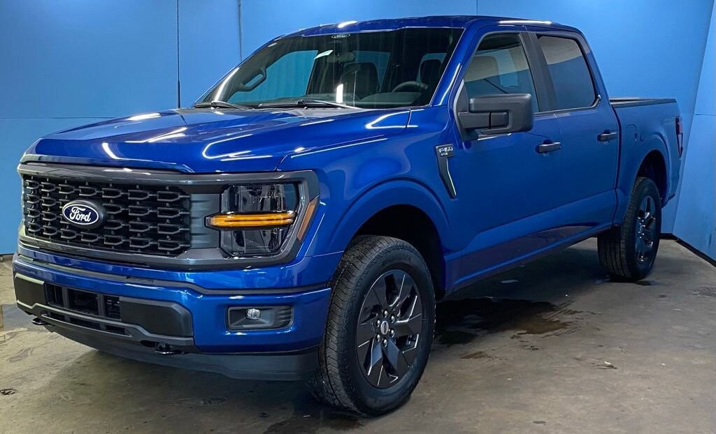 New 2025 Ford F-150 STX STX 4WD SuperCrew 5.5 Box