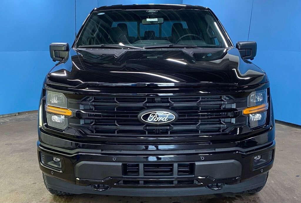 New 2025 Ford F-150 XLT XLT 4WD SuperCrew 5.5 Box