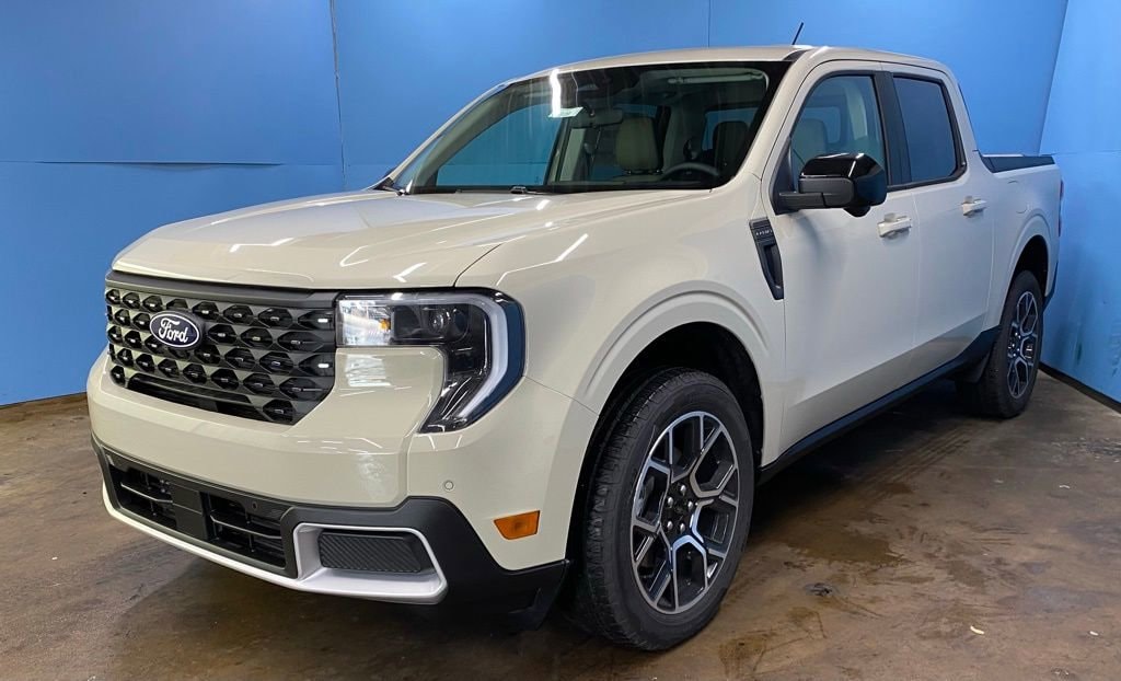 New 2025 Ford Maverick LARIAT LARIAT AWD SuperCrew