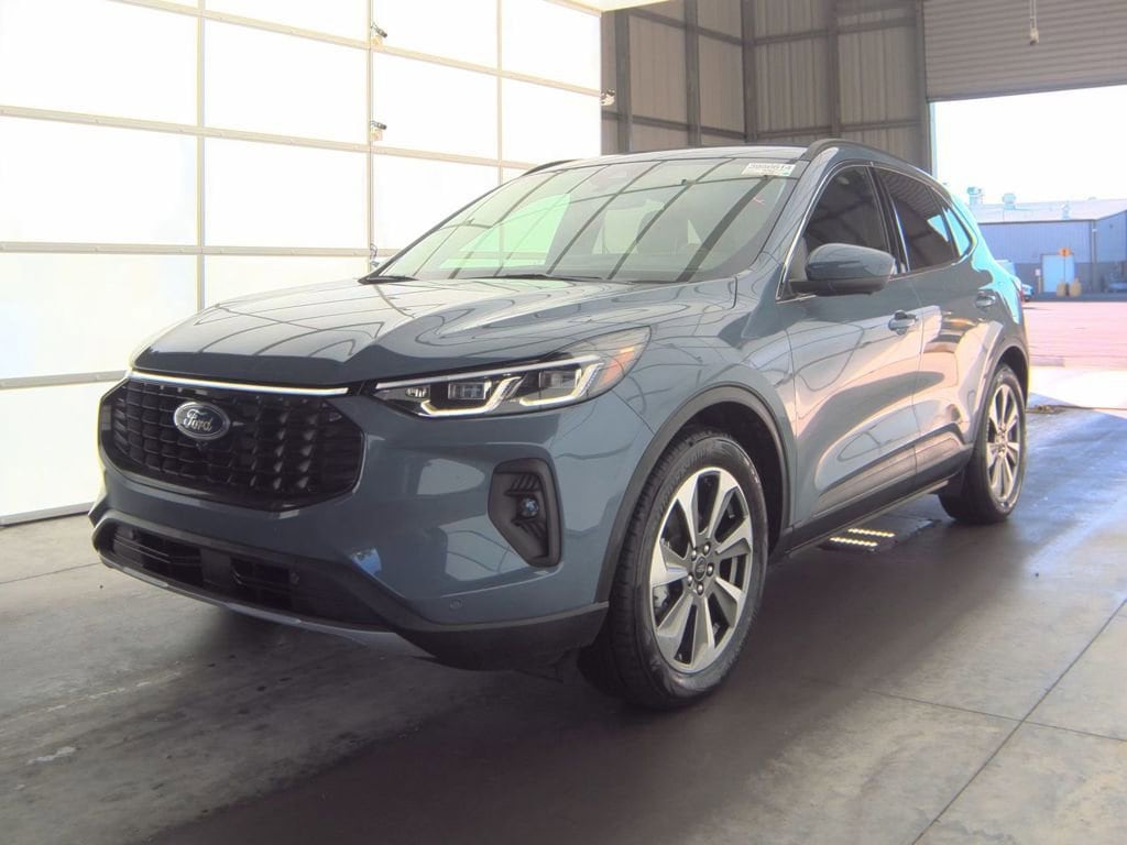 Used 2025 Ford Escape Platinum SUV