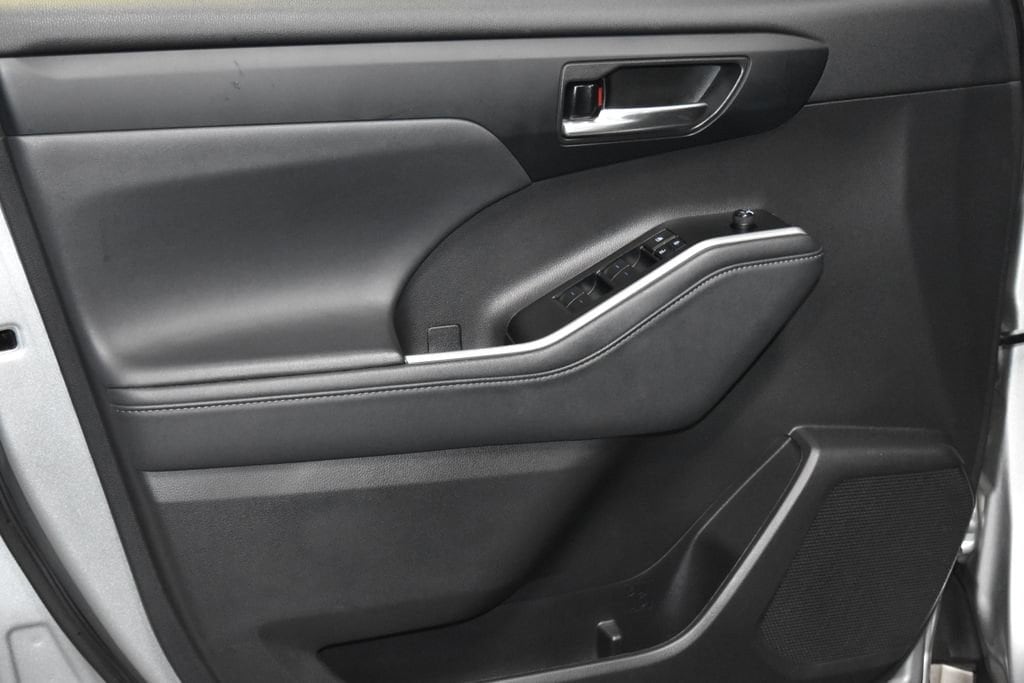 Used 2022 Toyota Highlander XSE SUV