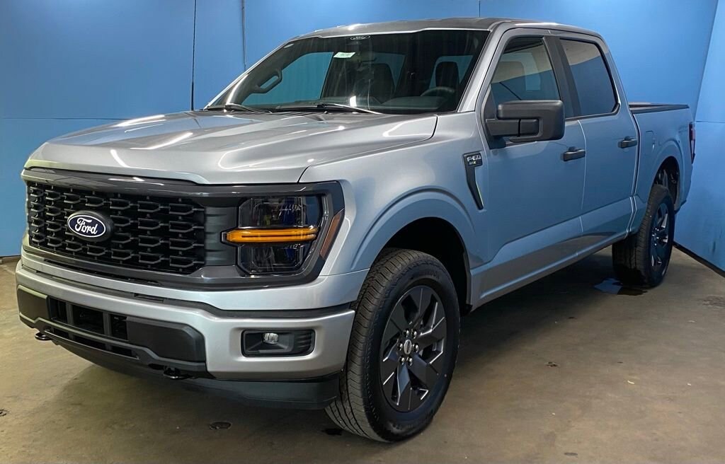 New 2025 Ford F-150 STX STX 4WD SuperCrew 5.5 Box