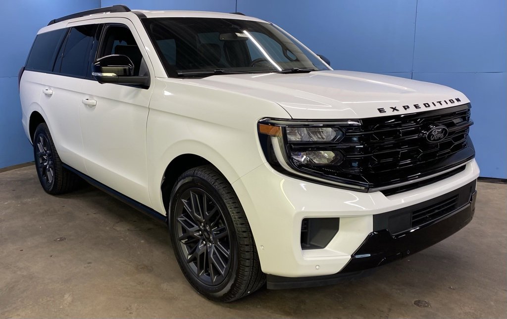 2025 Ford Expedition Platinum photo 2