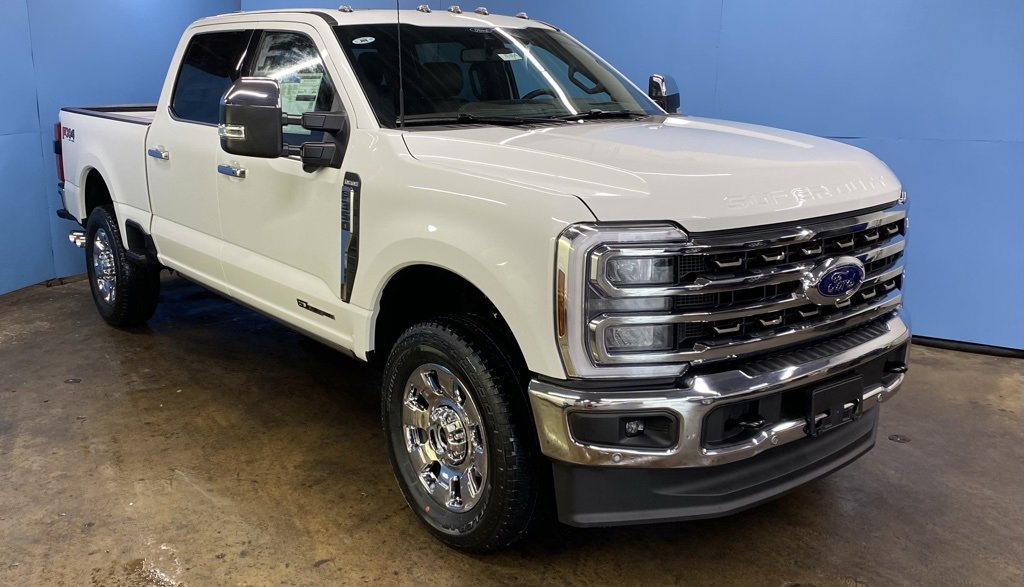 2025 Ford F-350 King Ranch photo 2