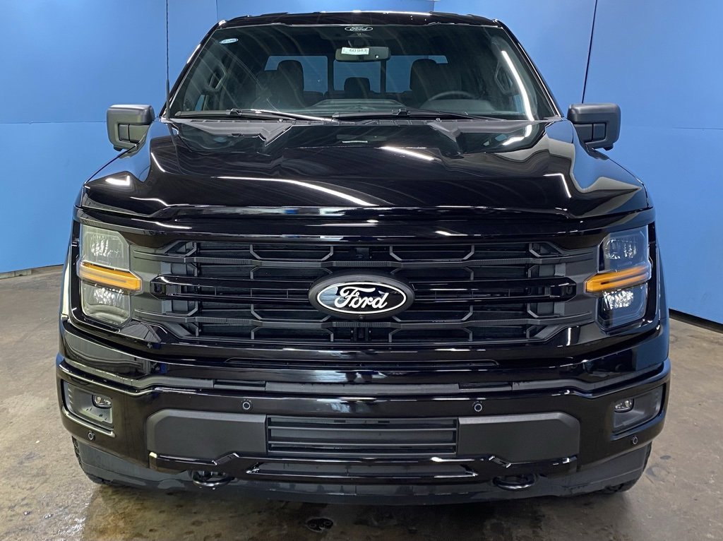 2025 Ford F-150 XLT photo 4